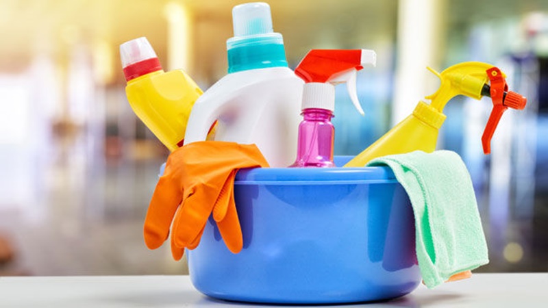 Sử dụng hóa chất nào tốt để vệ sinh dọn dẹp nhà cửa